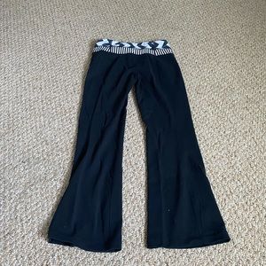 Lulu lemon Astro flare pants